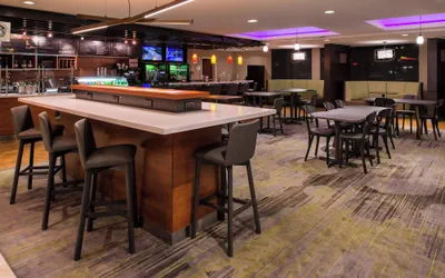 Photo 2 - Courtyard Marriott Victorville