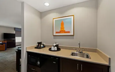 Photo 3 - Hampton Inn & Suites Fort Belvoir Alexandria South