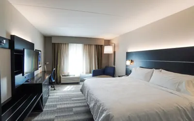 Photo 4 - Holiday Inn Express & Suites Franklin - Berry Farms by IHG