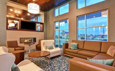 Photo 4 - Embassy Suites by Hilton Plainfield Indianapolis Airport