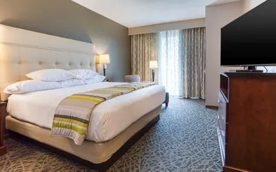Photo 5 - Drury Inn & Suites Cincinnati Northeast Mason