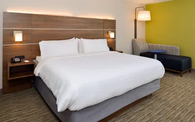 Photo 4 - Holiday Inn Express & Suites Ottumwa by IHG