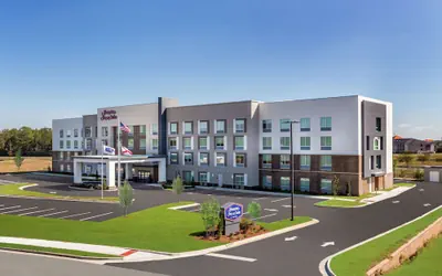Photo 2 - Hampton Inn & Suites Saraland Mobile
