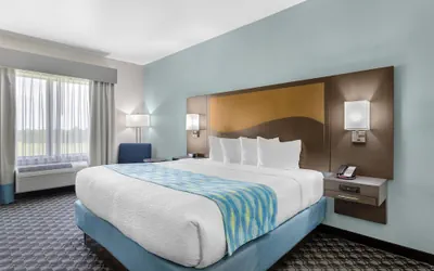Photo 5 - Best Western Plus Waller Hotel