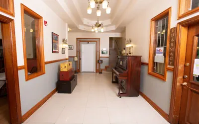 Photo 3 - Rialto Hotel