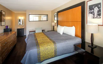 Photo 2 - APM Inn & Suites
