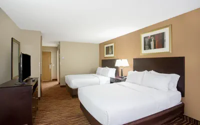Photo 5 - First Choice Inns at the Swell