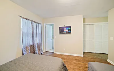 Photo 5 - 3 BR Pool Home in Tampa by Tom Well IG - 11115