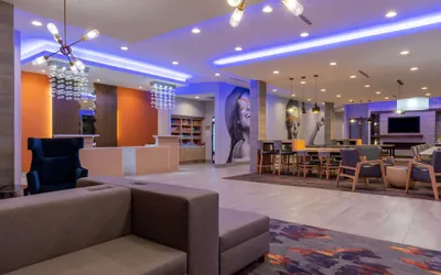 Photo 3 - La Quinta Inn & Suites by Wyndham Greensboro Arpt High Point