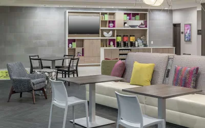Photo 3 - Home2 Suites by Hilton Orlando Airport