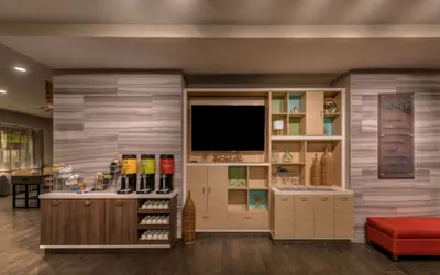 Photo 5 - Home2 Suites by Hilton Reno