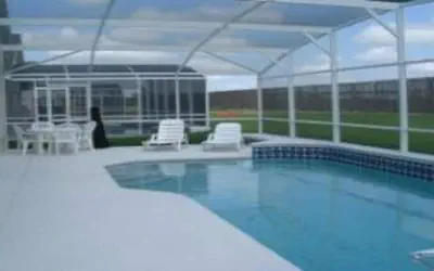 Photo 5 - Ahr123 - Hampton Lakes - 5 Bed 3 Baths Villa