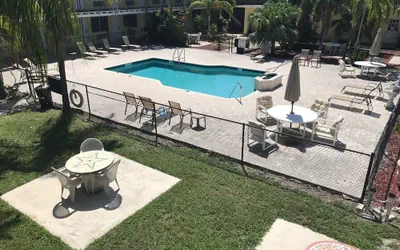 Photo 2 - Key Largo Inn