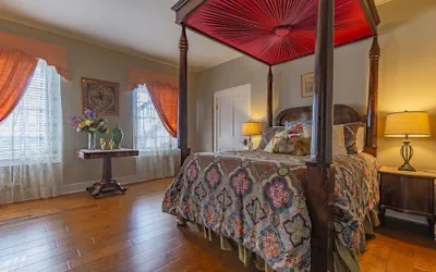 Photo 2 - Weymouth Hall B&B