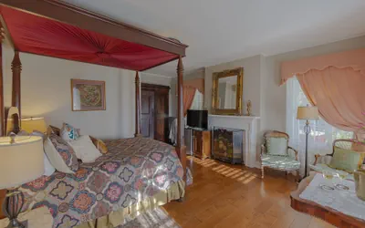 Photo 3 - Weymouth Hall B&B