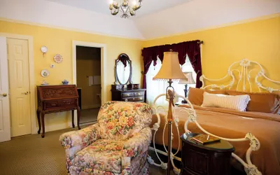 Photo 3 - The Park Street Inn