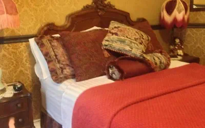 Photo 3 - Weaverville Whitmore Inn