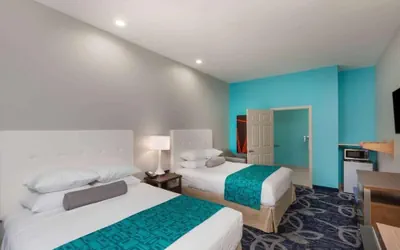 Photo 4 - Americas Best Value Inn Houston Willowbrook