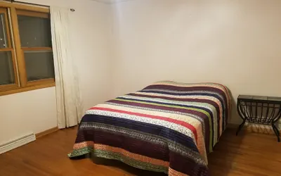 Photo 4 - 3-Bedroom Lakefront House