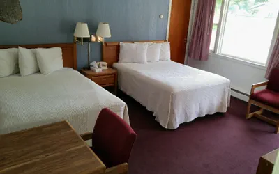 Photo 3 - Country Club Motel