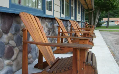 Photo 2 - Country Club Motel