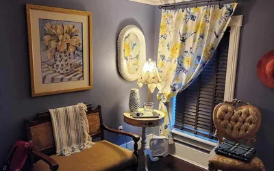 Photo 3 - Applesauce Inn B&B