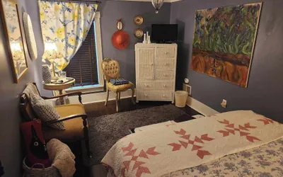 Photo 4 - Applesauce Inn B&B
