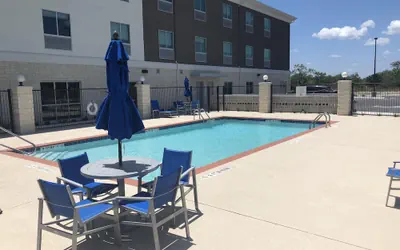 Holiday Inn Express & Suites Junction by IHG