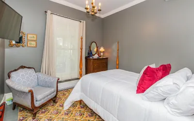 Photo 4 - Historic Hotel Broadalbin