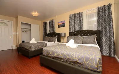Photo 4 - Hollywood Luxury Double bedrooms