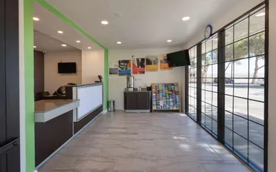 Photo 4 - Studio 6 Barstow, CA