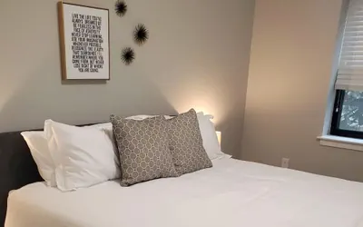 Photo 3 - Remarkable One Bedroom Suite