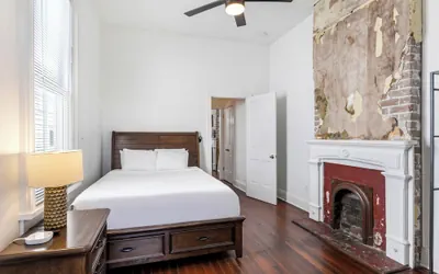 Photo 4 - Vibrant Uptown Condos