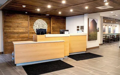 Photo 5 - Fairfield Inn & Suites by Marriott Richmond Airport