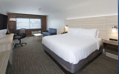 Photo 5 - Holiday Inn Express & Suites Auburn by IHG