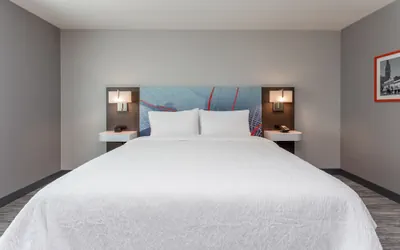 Photo 5 - Hampton Inn Oakland Downtown-City Center