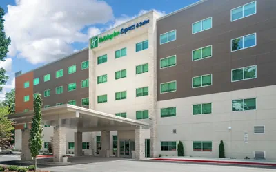 Photo 2 - Holiday Inn Express & Suites Atlanta Airport NE - Hapeville  by IHG