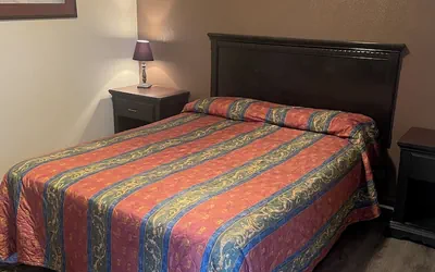 Photo 2 - Colton Motel