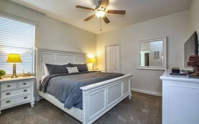 Photo 3 - 4912cg 5 Bedroom Home by RedAwning