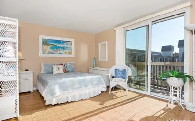 Photo 2 - Pacific Palms