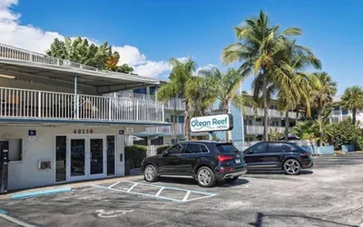 Photo 2 - Ocean Reef Hotel