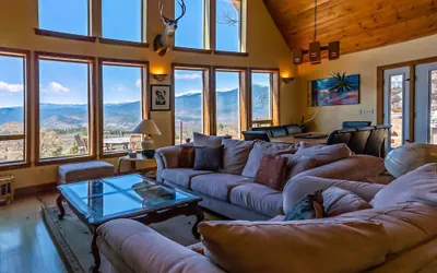 Photo 5 - Sunset Chalet - 2600 Sq.ft. Multi-seasonal Retreat