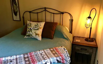 Photo 5 - Mountain Pine Cabin - Sleeps 6 - Pet Friendly