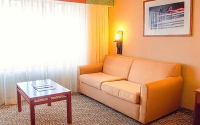 Photo 3 - Mesa Golf Inn & Suites