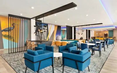 Photo 5 - La Quinta Inn & Suites by Wyndham Richmond-Sugarland