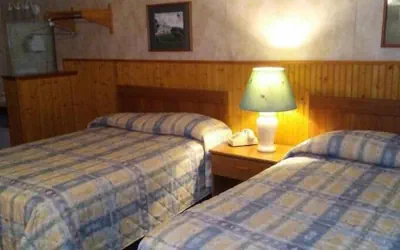 Photo 5 - Catskill Motor Court Motel