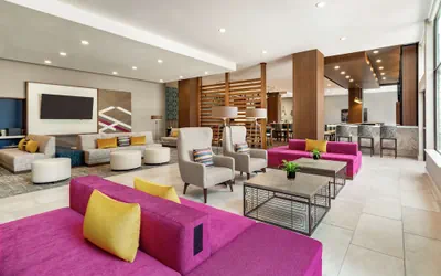 Photo 3 - Hilton Garden Inn Seattle Airport