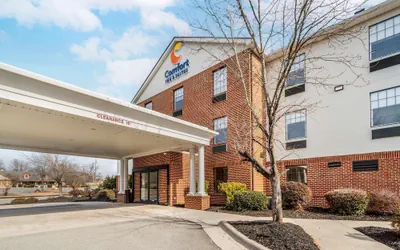 Photo 2 - Comfort Inn & Suites Lexington South