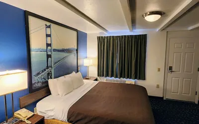 Photo 5 - Hotel Belmont