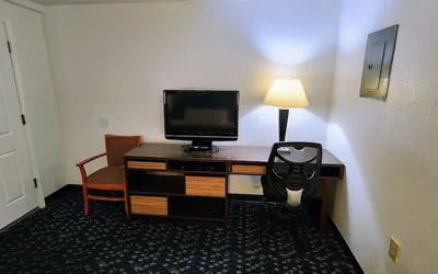 Photo 4 - Hotel Belmont